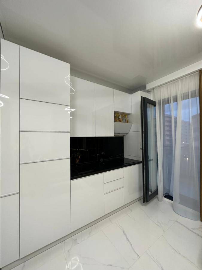 Studio303 By Allegio: Mamaia'S Seaside Luxury Near Finest Clubs & Beaches Eksteriør billede